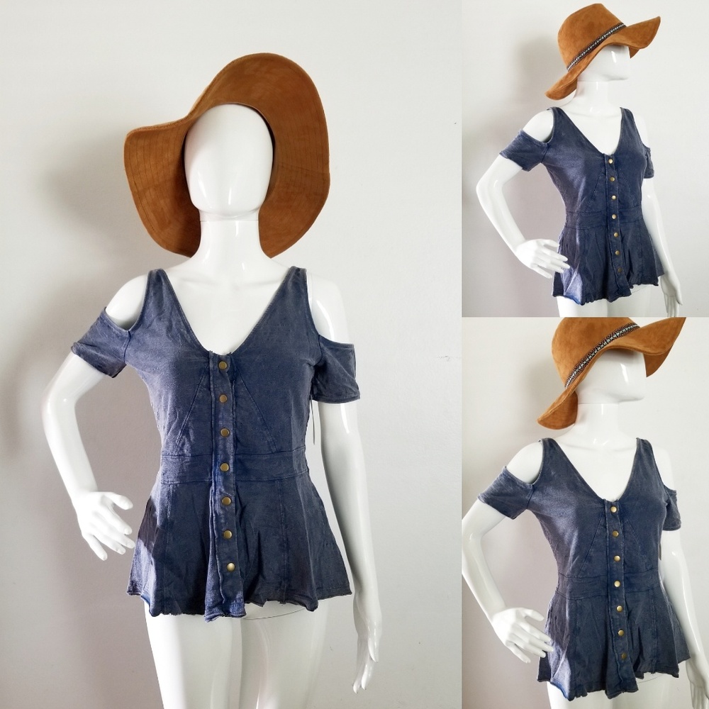 $78 NWT S Free People Cold Shoulder Top